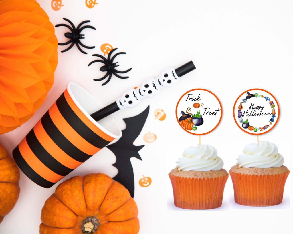 Cupcakes with Halloween cupcake toppers
